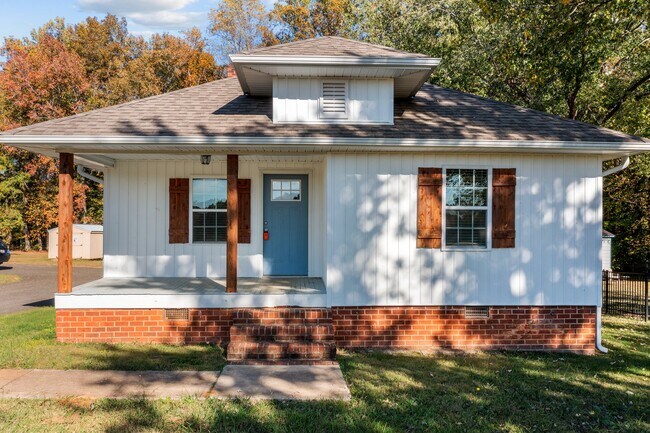 Building Photo - 505 Yost Rd