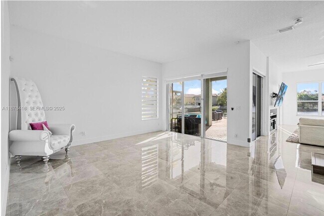 Foto del edificio - Southwest 28th Street, Miramar, FL 33027 - 4 BR 3 BA single-family home