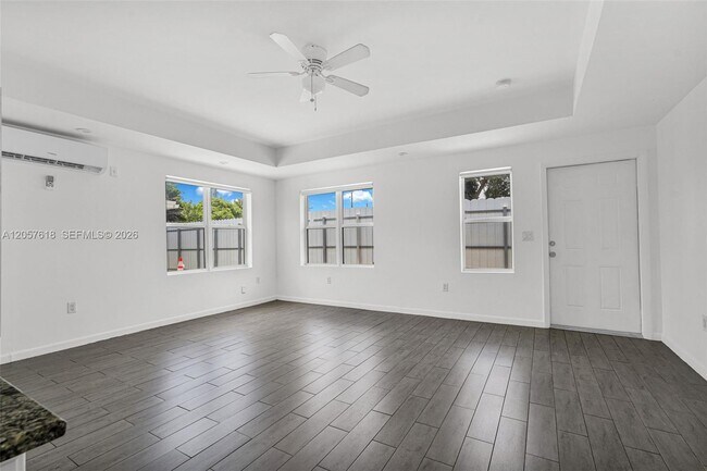Building Photo - 529 NW 88th St