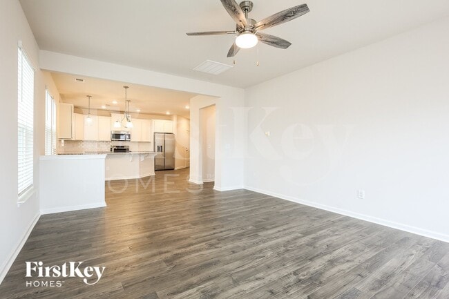 Building Photo - 607 Goldburn Wy