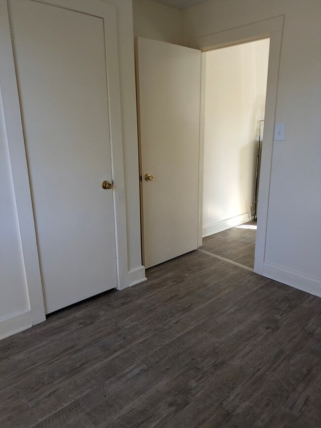 Building Photo - 7116 Martins Siding Rd