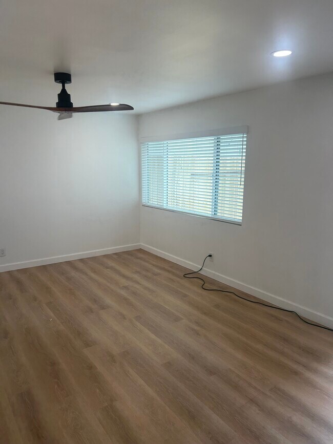Foto del edificio - 4730 W 169th St