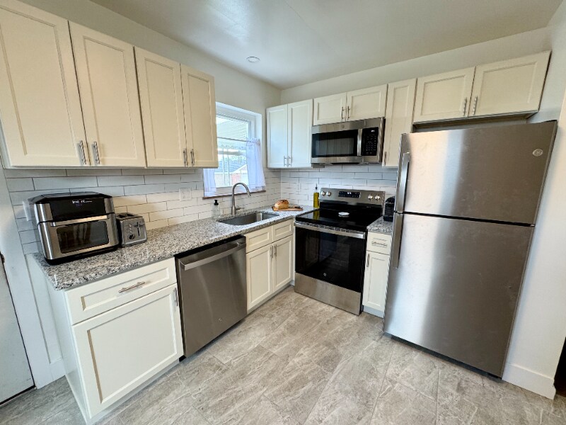Foto principal - 736 Maple Dr
