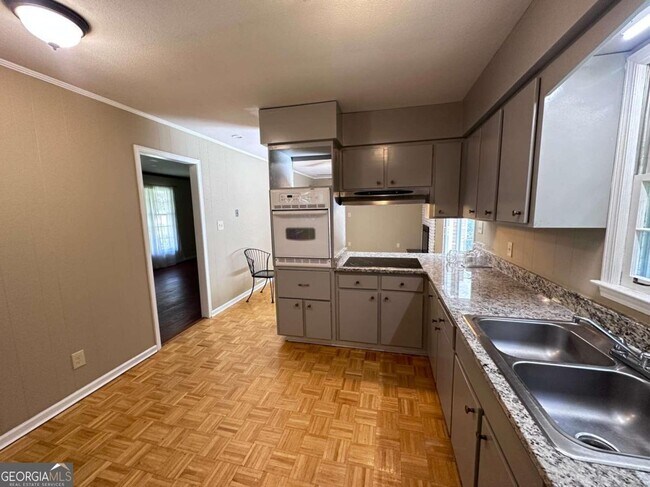 Foto del edificio - 1096 Seven Springs Cir NE