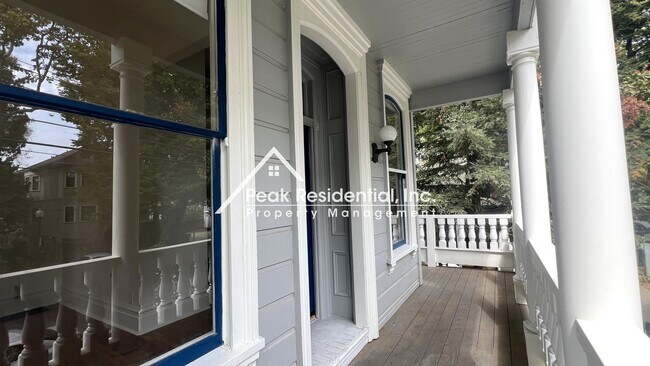 Foto del edificio - 14thSt610