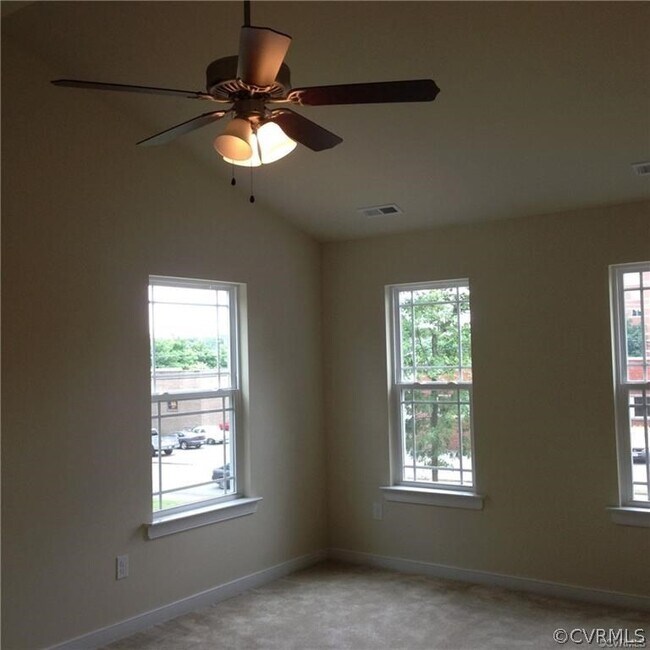 Foto del edificio - 4816 Bethlehem Rd
