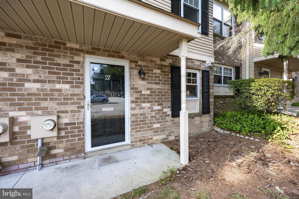 Foto principal - 27 Yorktown Ct