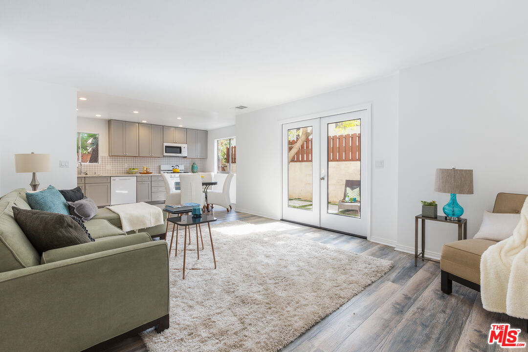 Foto principal - 4041 Wade St