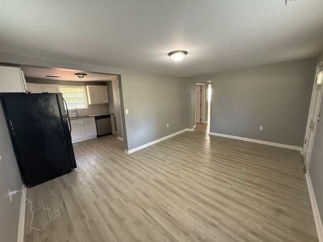 Building Photo - 74 Derrick Dr