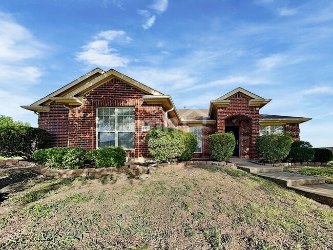 Building Photo - 2101 Harvester Dr