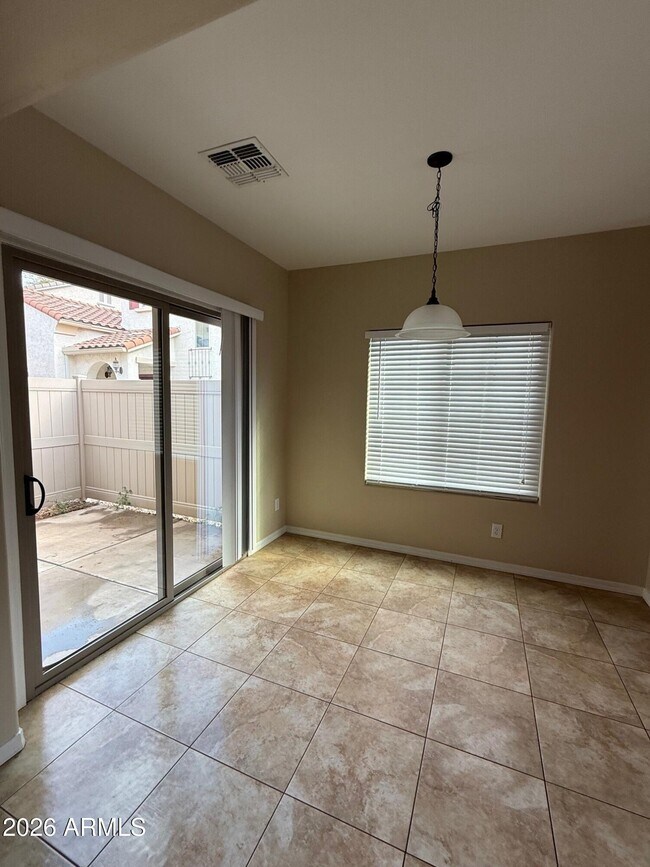 Foto del edificio - 16119 N 21st Ln