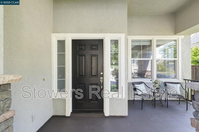 Building Photo - 2621 Carson Way