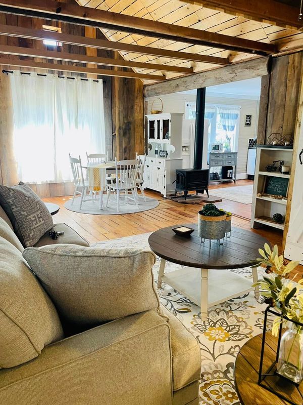 Building Photo - 536 Dameron Dr