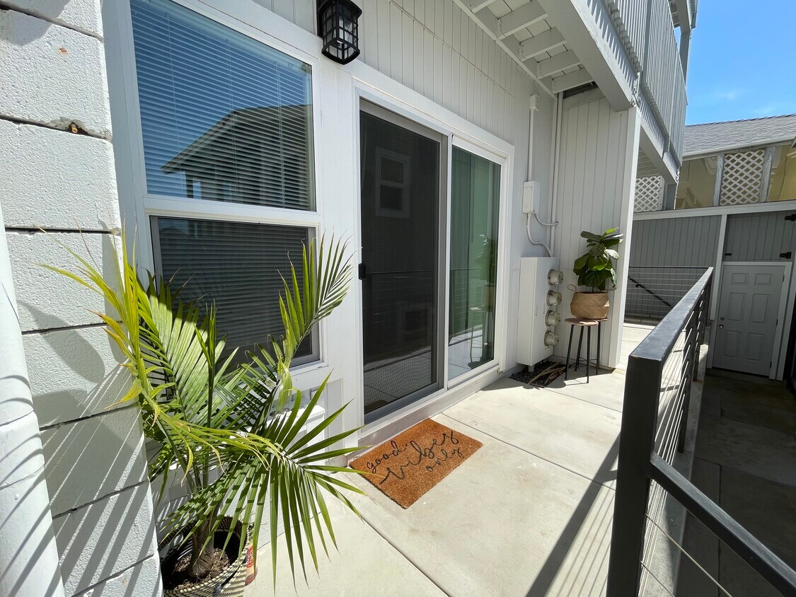 Primary Photo - 221 S Pacific St