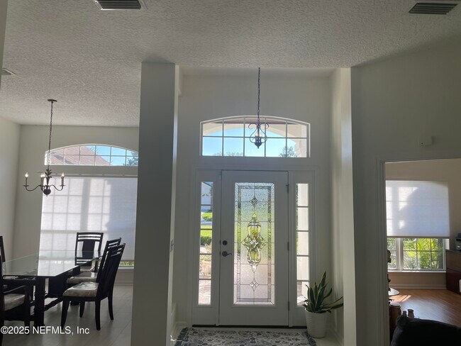 Foto del edificio - 1552 W Windy Willow Dr