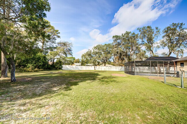 Building Photo - 8378 Sunflower Dr