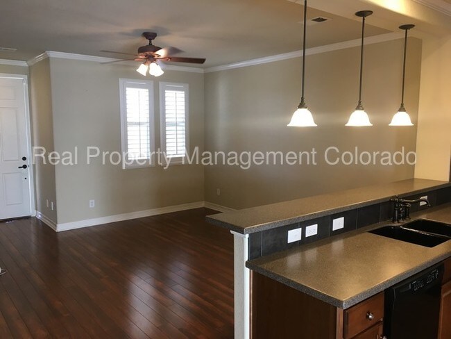 Foto del edificio - 6469 S Potomac St