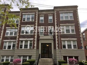 Building Photo - 25 Walbridge St