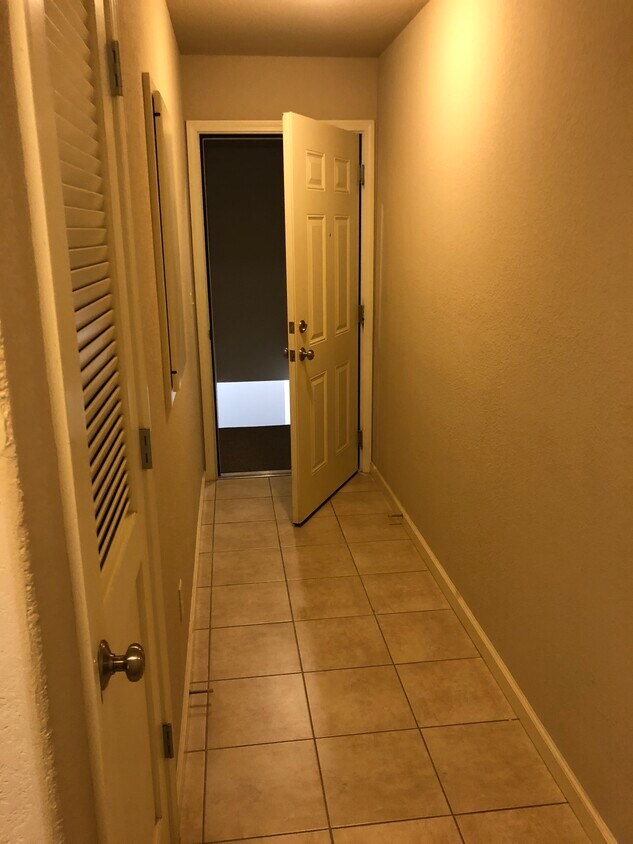 103 Portsmouth Ln Unit 9, Savoy, IL 61874 Condo for Rent in Savoy