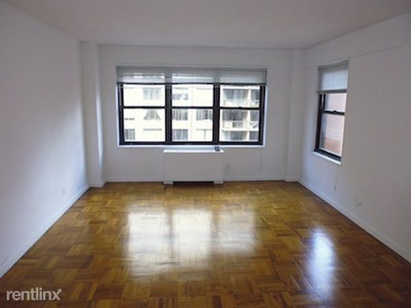 Building Photo - 120 E 34th St