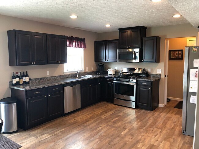 Building Photo - 5531 Catmere Dr