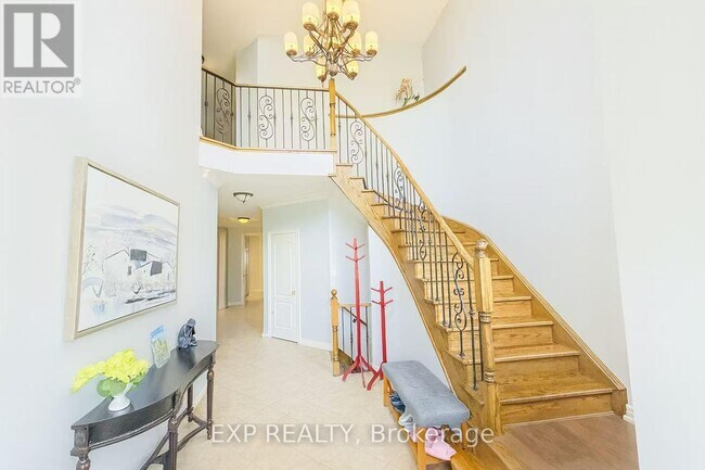 Building Photo - 278 The Bridle Walk