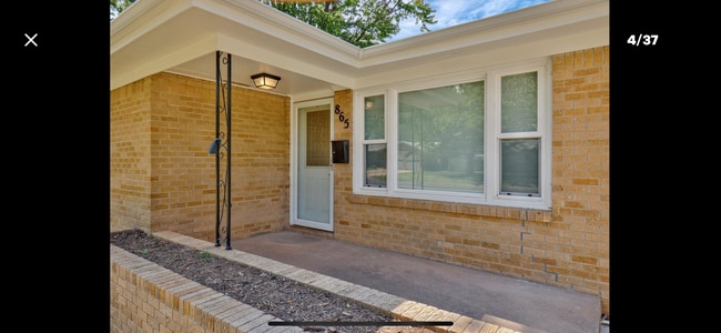 Building Photo - 865 N Redbarn Ln