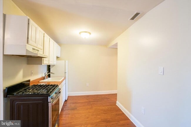 Building Photo - 1124 Passyunk Ave