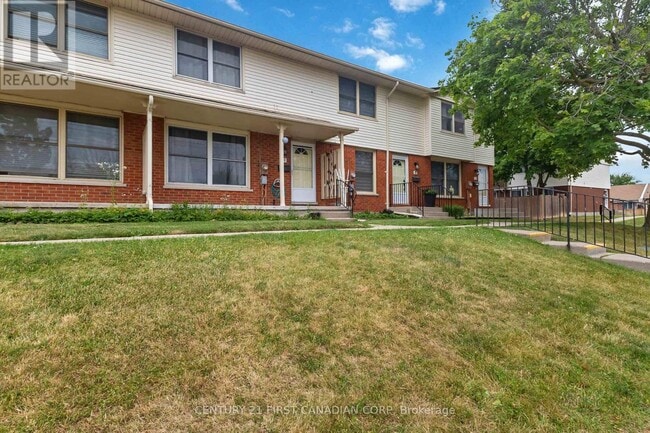 Building Photo - 51 Sholto Dr