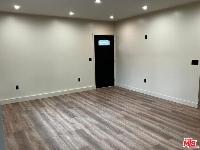 Foto del edificio - 15049 Blackhawk St