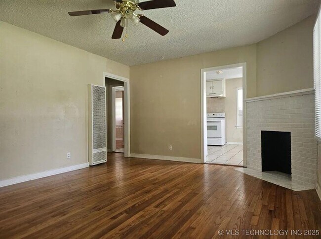 Foto del edificio - 514 15th Ave NW