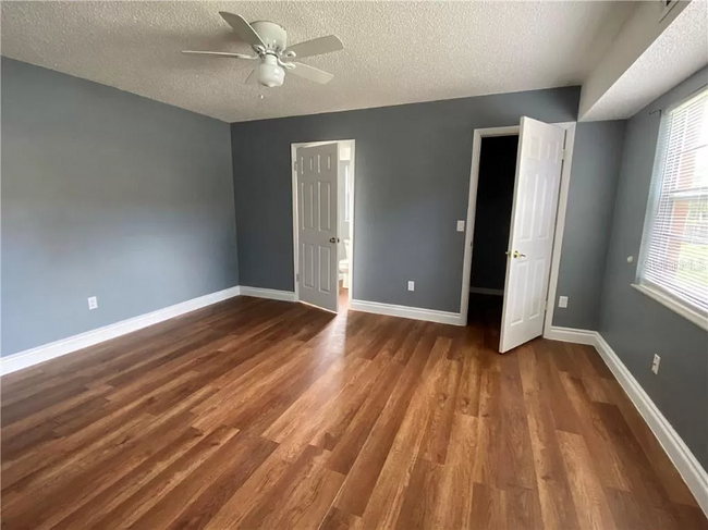 Building Photo - 126 Windtree Ln