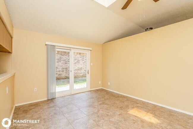 Building Photo - 1444 Horncastle St, Fort Worth, TX 76134