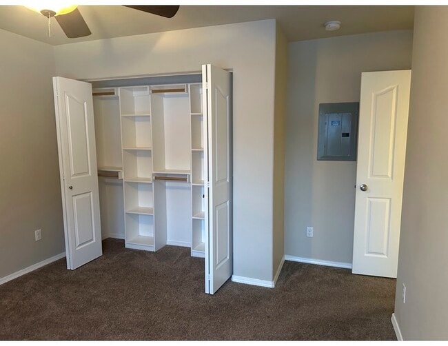 Building Photo - 12729 Spring Brook Dr