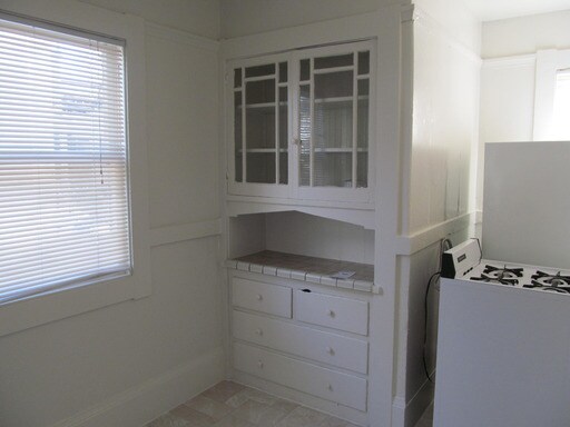 Building Photo - 1114 Addison St