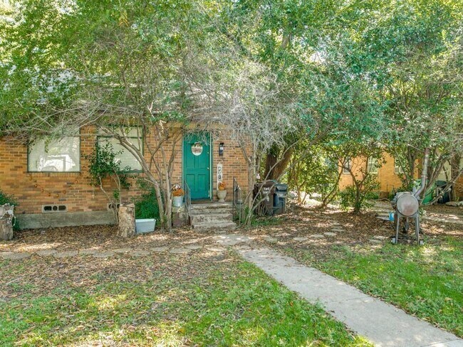 Foto del edificio - 1018 Denton Street Unit 1018