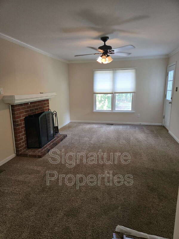 Building Photo - 11812 Marnelan Pl