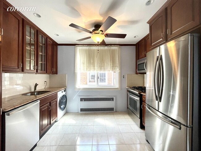 Building Photo - 57 Bay Ridge Pkwy