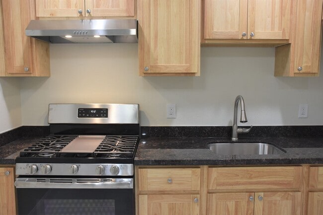 Foto del edificio - Celebra Las Fiestas en su Nuevo Apartamento - Calidad!