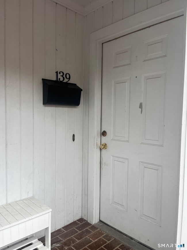 Building Photo - 139 Oldfield Road