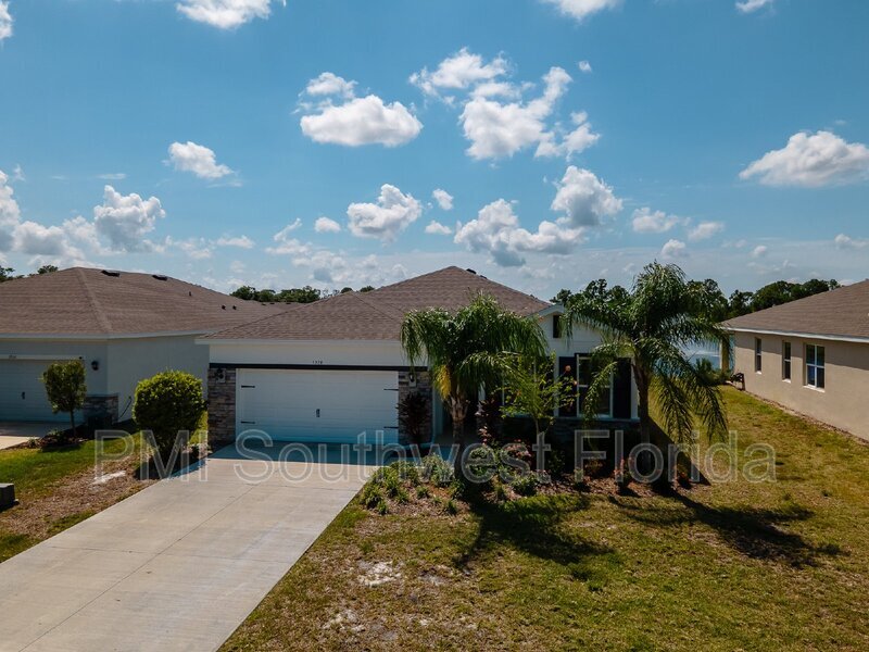 Foto principal - 5928 Silver Palm Blvd