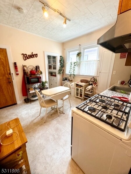 Foto del edificio - 103 Brook Ave