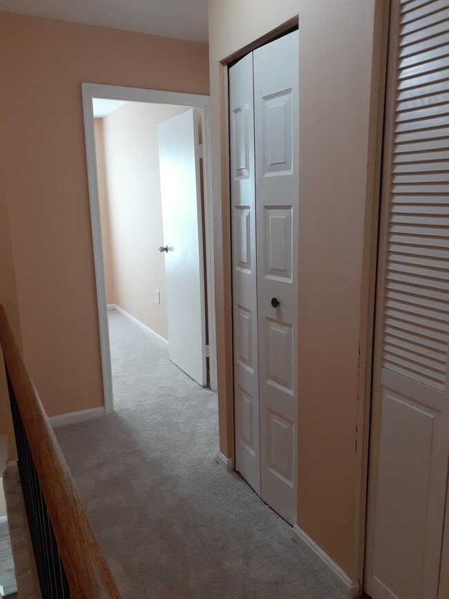 Building Photo - 7540 Belle Grae Dr