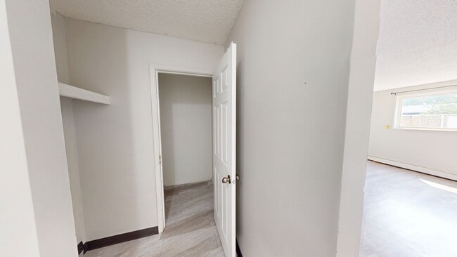 Building Photo - 9515-9100 100 Ave.