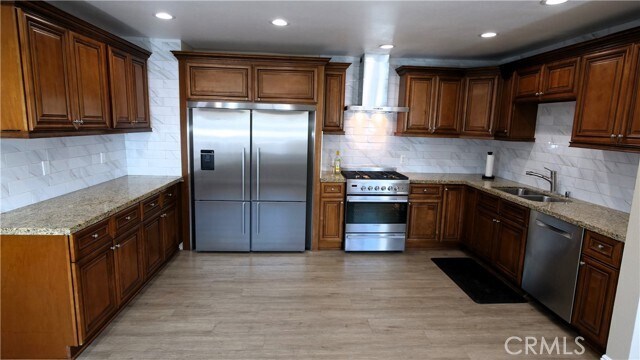 Foto del edificio - 12938 Jefferson Ave