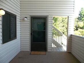 Building Photo - 1705 Heatheridge Rd