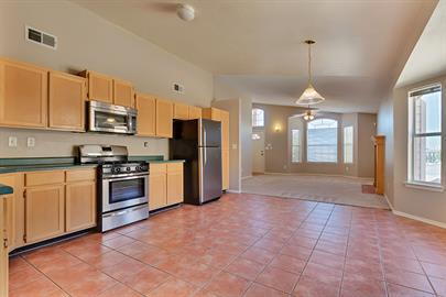 Foto del edificio - Single story 3 bedroom 2 bath home with REFRIGERATED AIR.