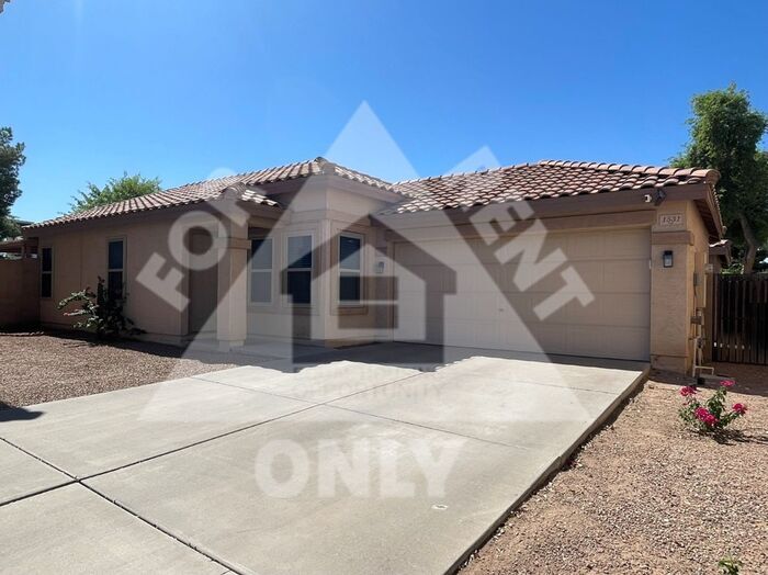 Great 3 Bed, 2 Bath with Open Floor Plan! - Great 3 Bed, 2 Bath with Open Floor Plan!