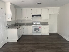 Building Photo - 2816 Ashe Rd