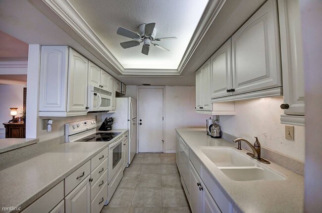Building Photo - 2 br, 2 bath Condo - 858 Apricot Ave Apt A